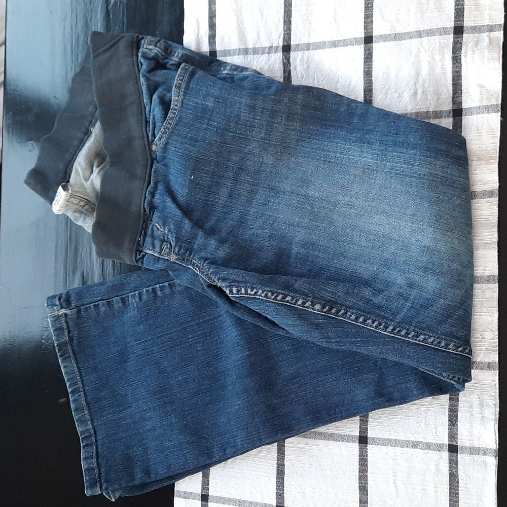 Old Navy Maternity Jeans size 6s
